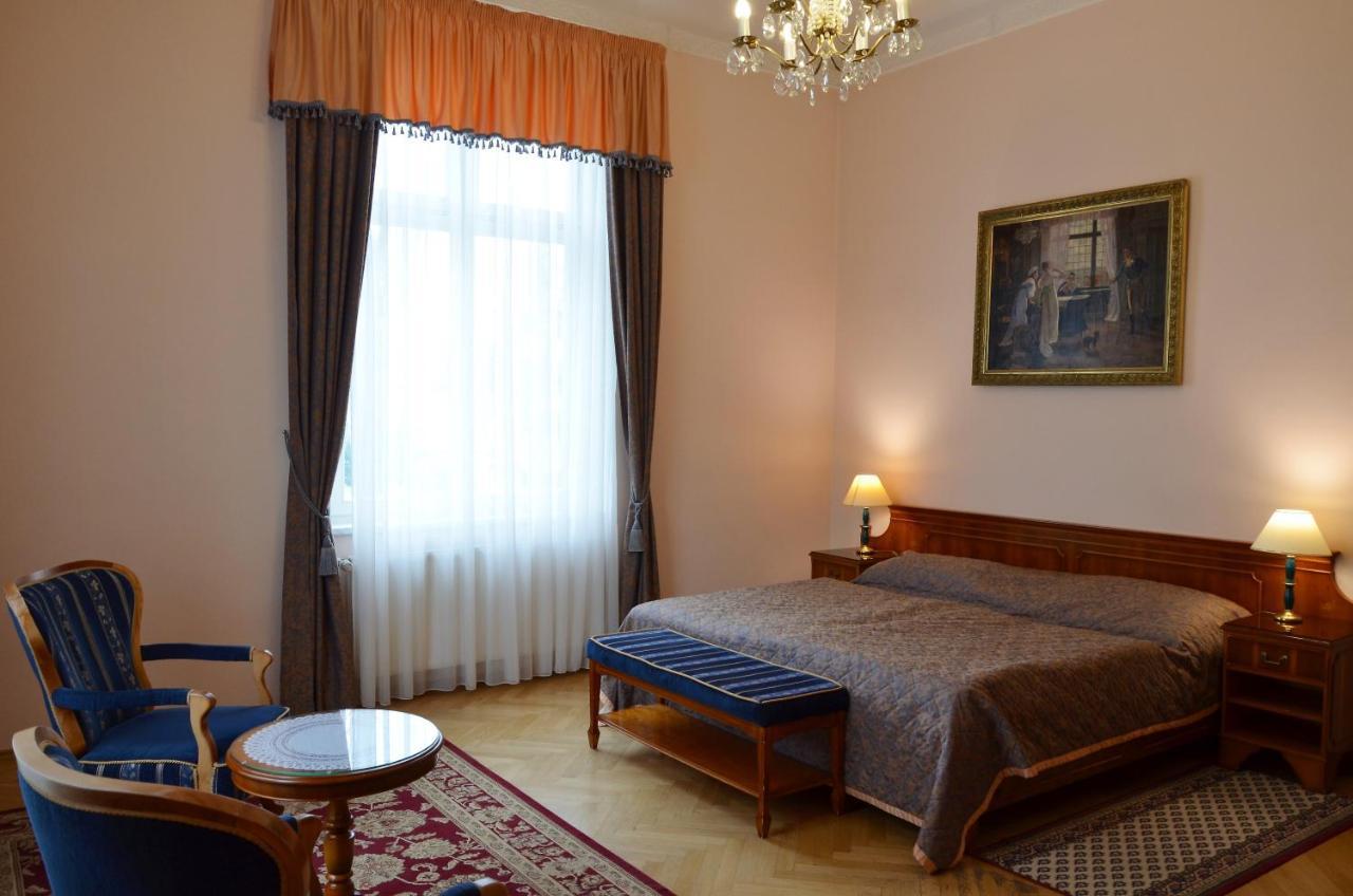 Bristol Vila Tereza Karlovy Vary Ngoại thất bức ảnh